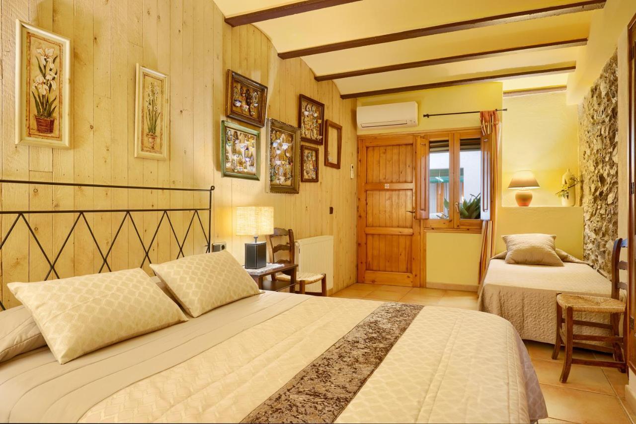 Casa Rural Can Coll Garriguella Εξωτερικό φωτογραφία